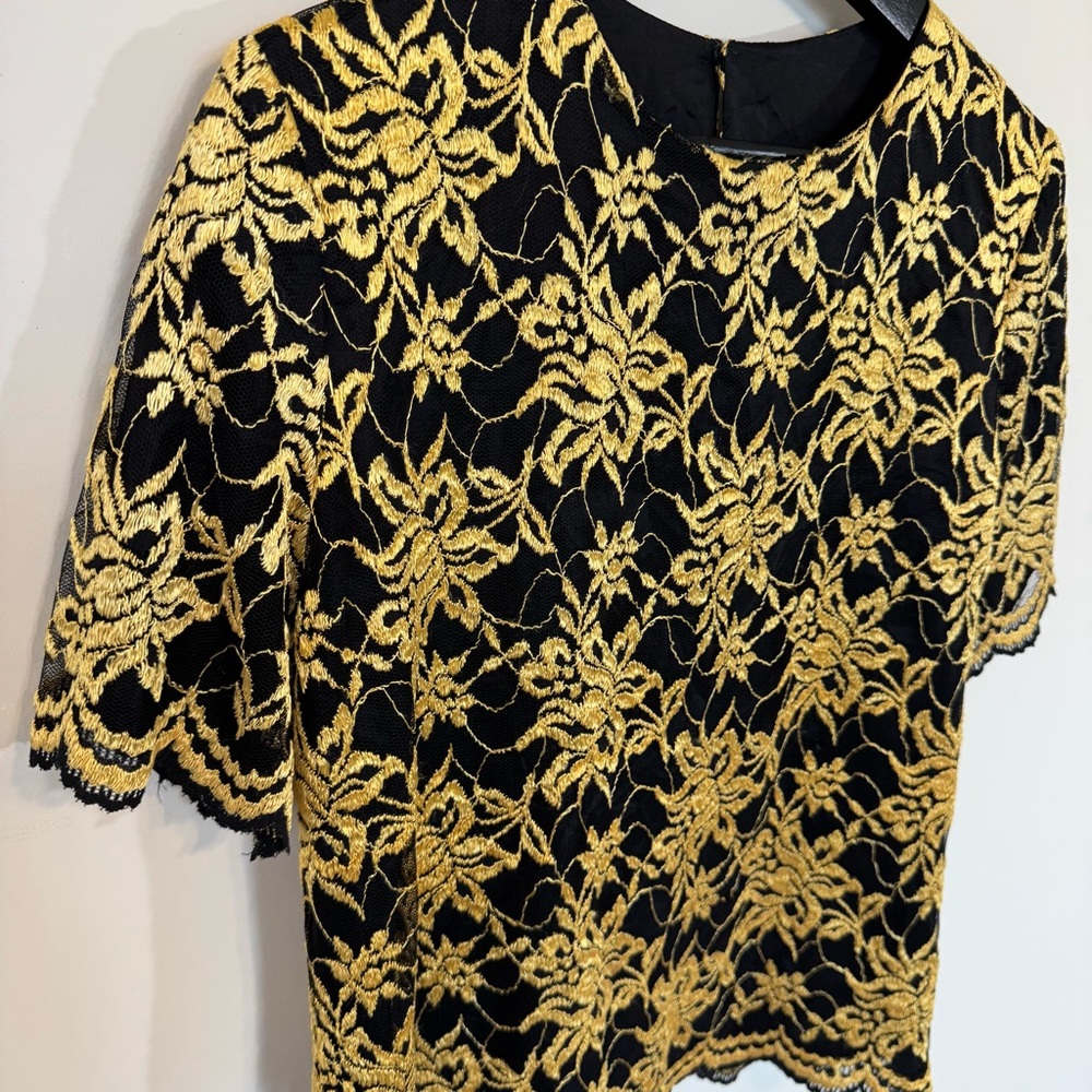 Vintage Black and Gold Floral Lace Overlay Short Sleeve Top S